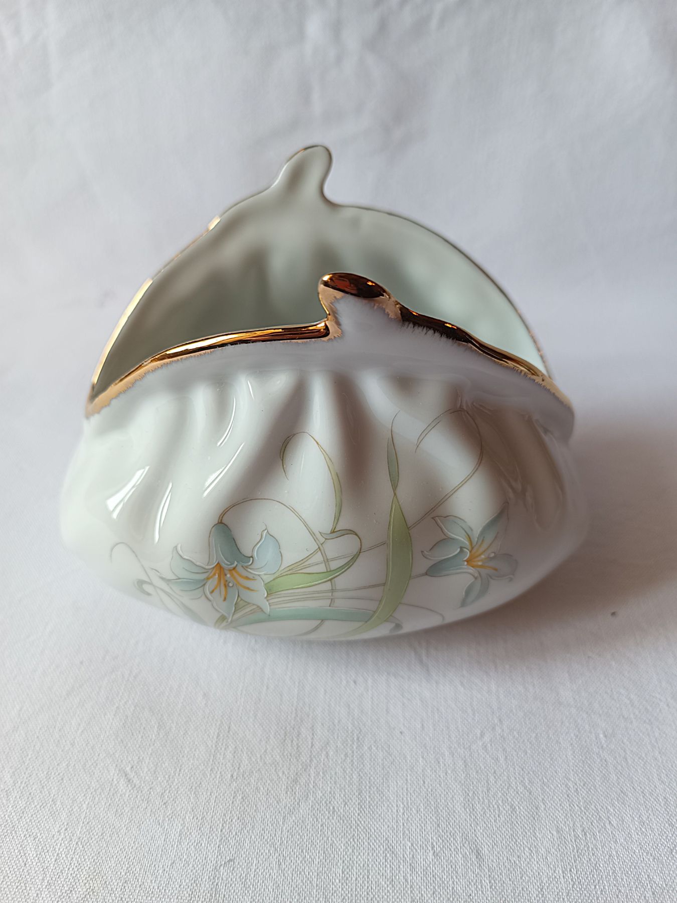 Ancien porte serviette vide poche porcelaine Limoges M.P Samie style Art Nouveau