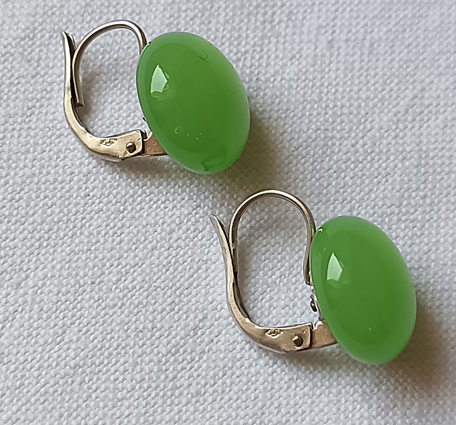 Boucles d'oreille dormeuse vintage argent pâte de verre