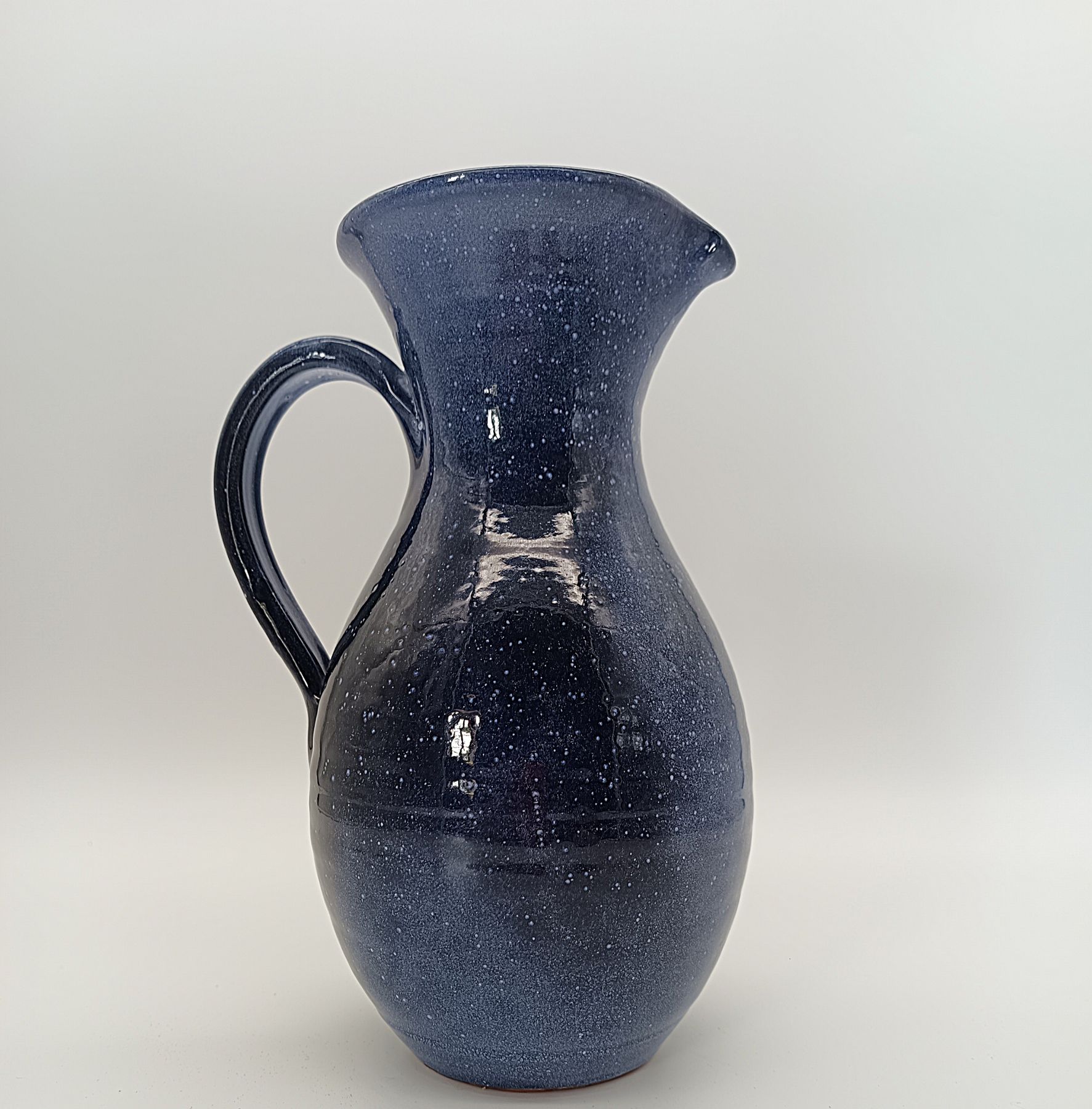 Grand pichet en terre cuite émaillée – Atelier Les Cyclades (Anduze)