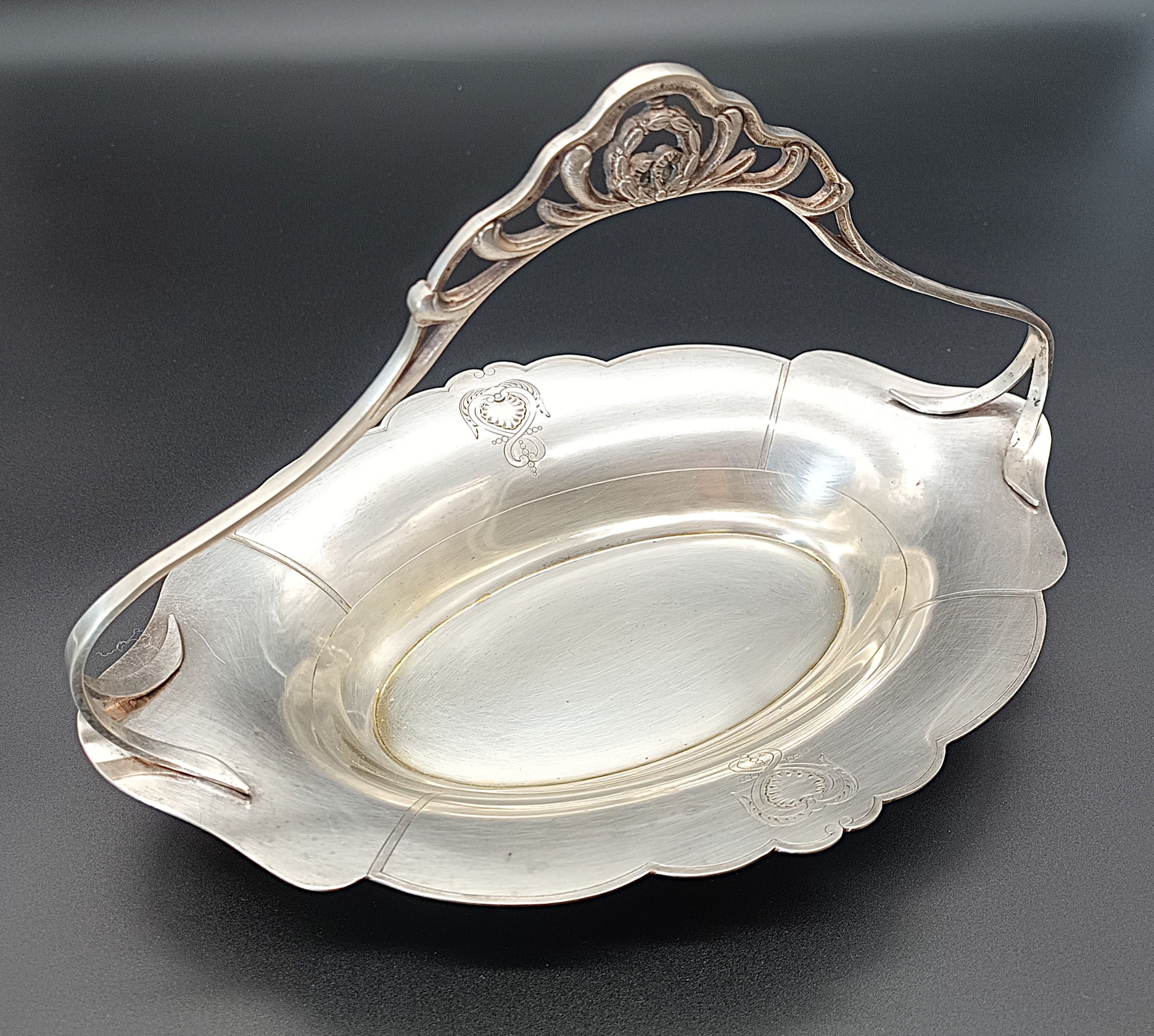 Ancienne corbeille à anse en métal argenté Orfèvrerie Phénix Art Nouveau Début XXe