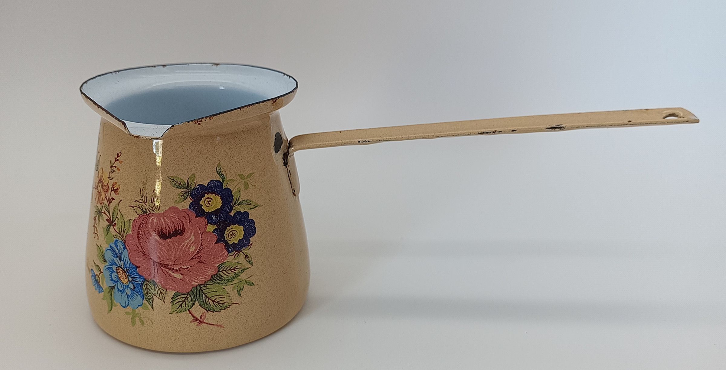 Verseuse / Pot à lait vintage en tôle émaillée – Décor floral