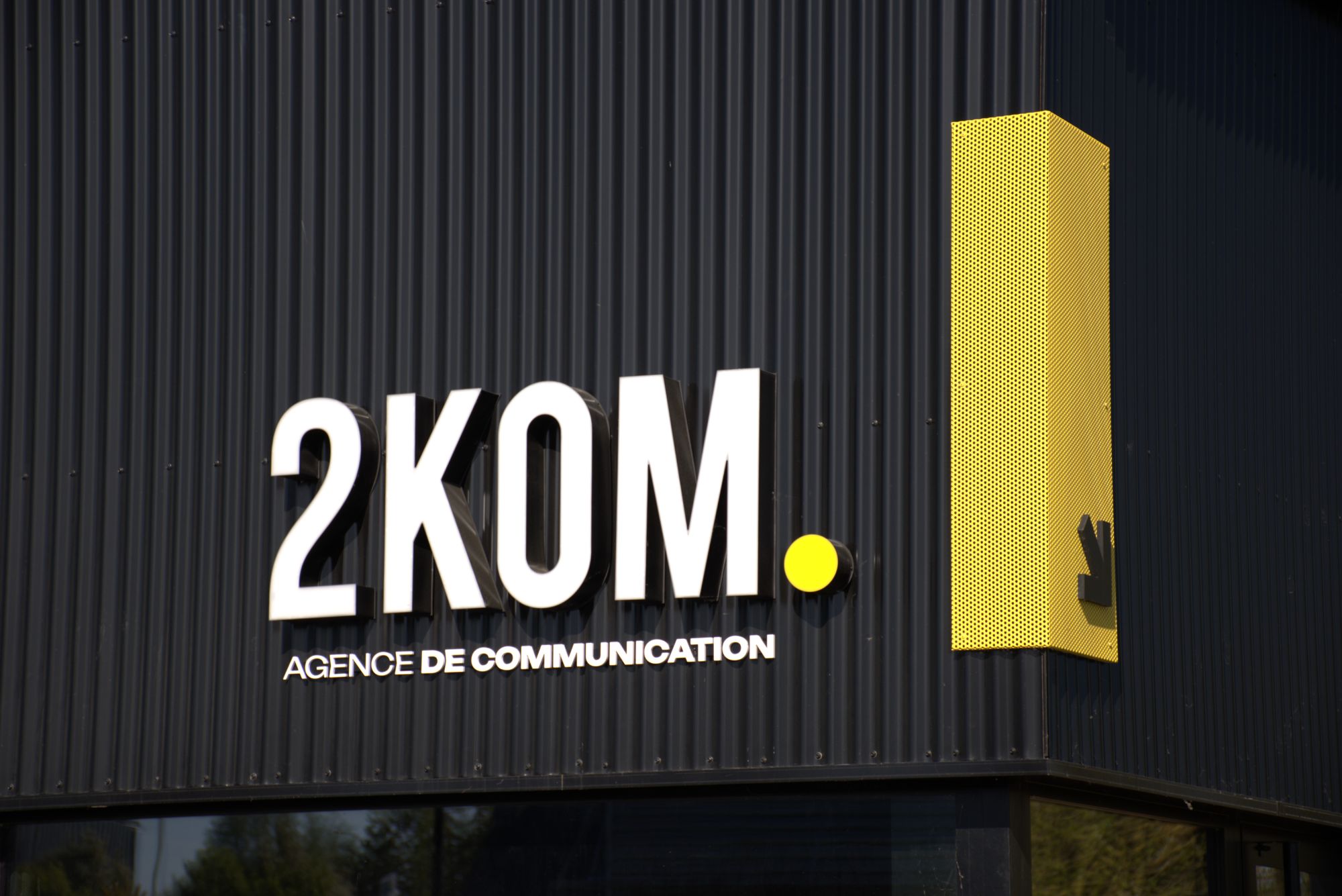 Petit Déj de l'AZIC - Agence 2KOM.