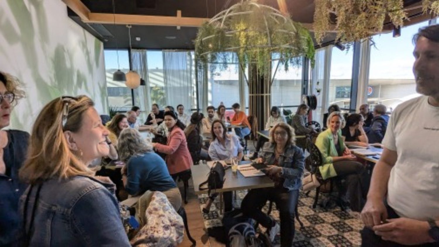 Professionnels réunis lors d’une rencontre Océan de Talents