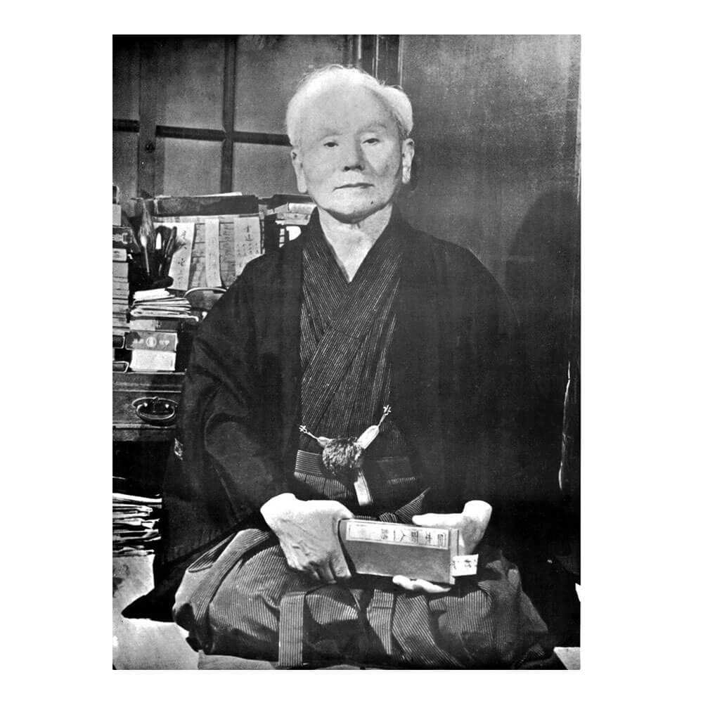 Karate e Funakoshi: disciplina e crescita per i più giovani