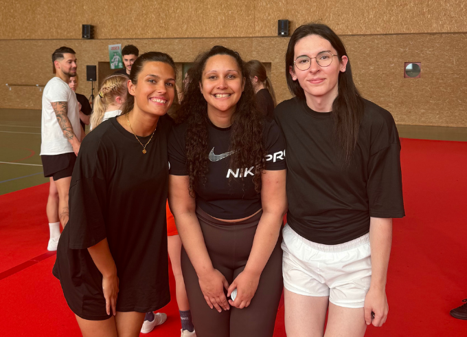Laëtitia avec Emma Quinio et Julia Aury au West Coast Cheer Camp x UCA