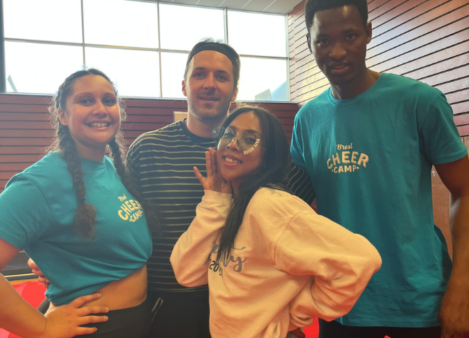 Laëtitia avec Aina lors du Brest Cheer Camp étudiant