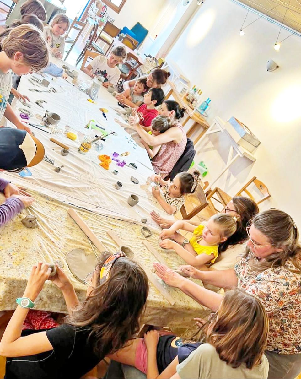 Atelier poterie co-création parents enfants 3-8ans