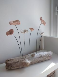 décoration bois floté et fleur en argile au grenier de maelyne