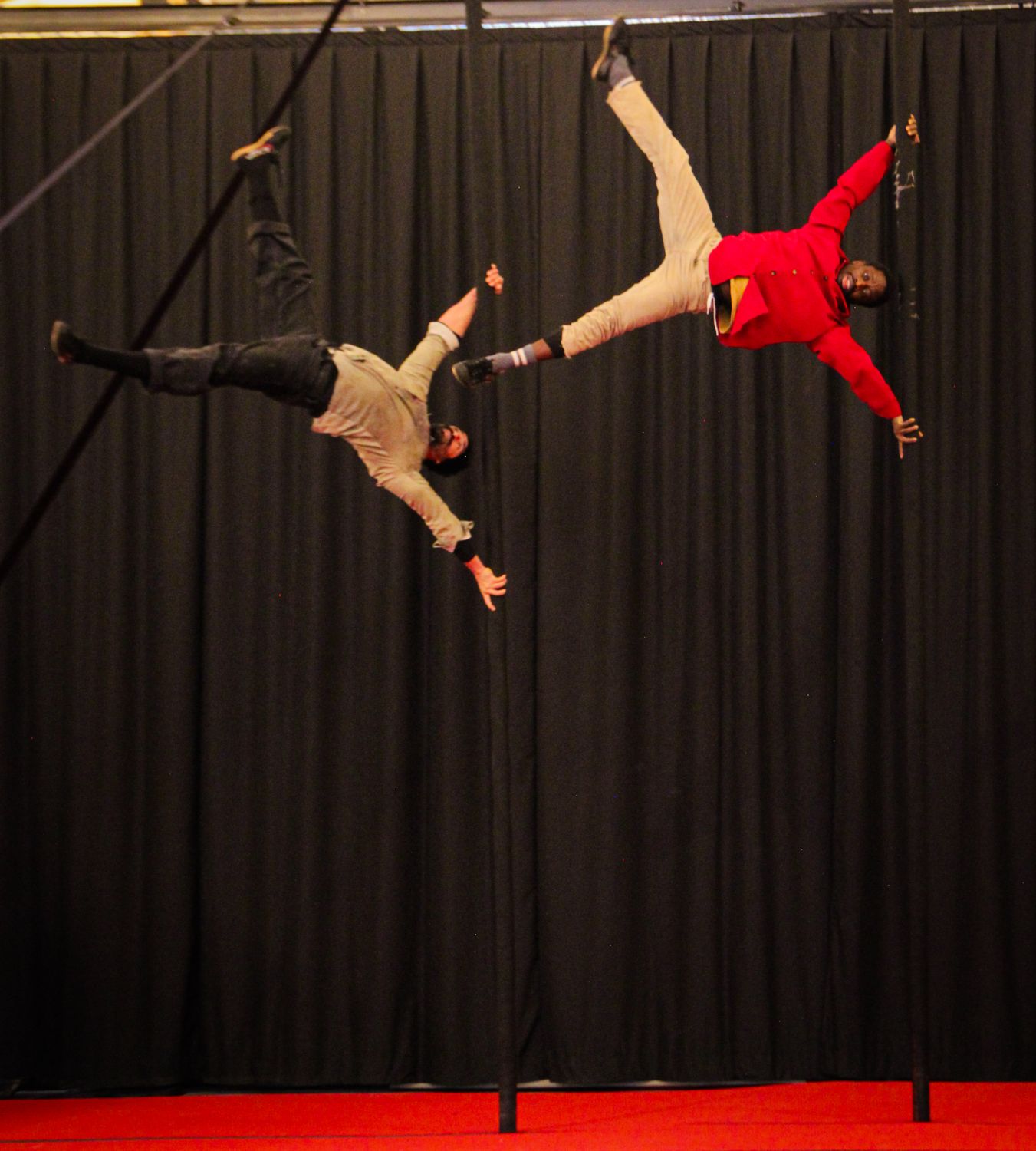 Stage mât chinois et acrobaties tous niveaux