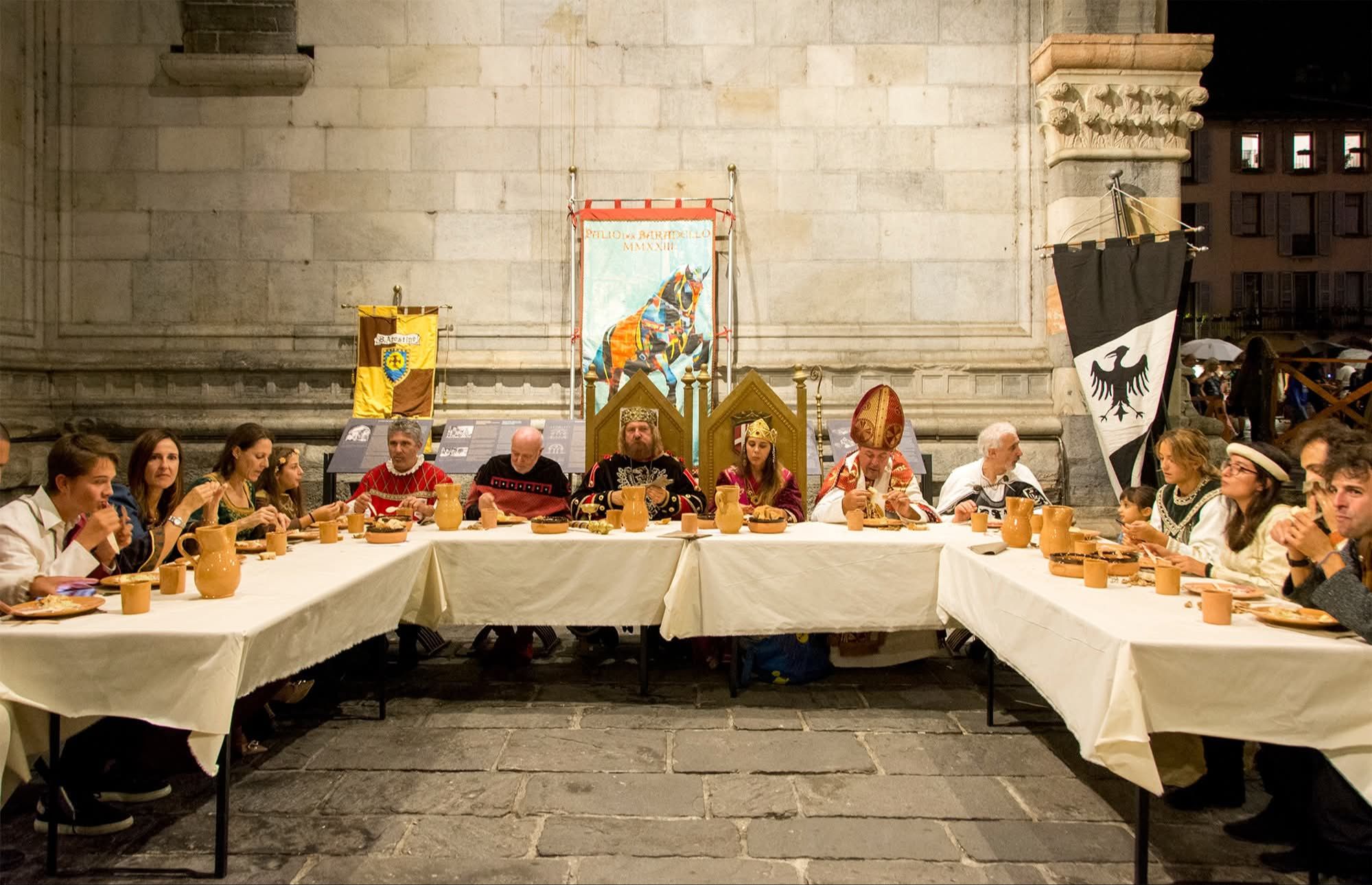 Cena medievale