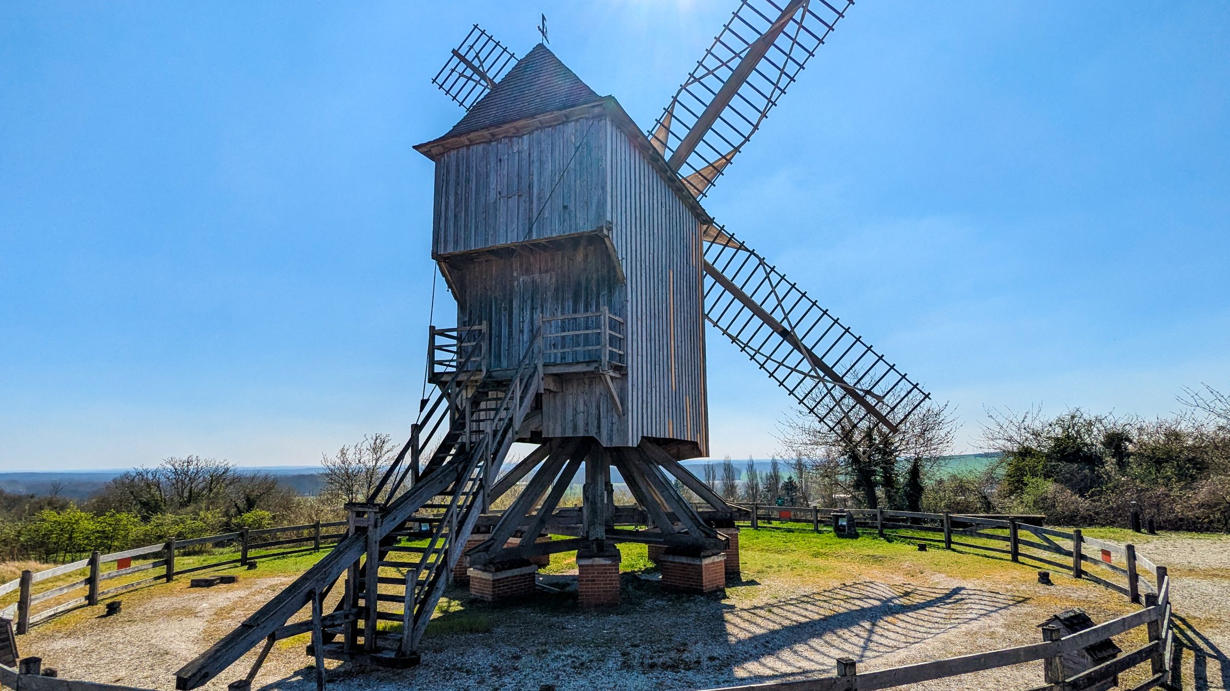 PHOTO MOULIN ARRIERE