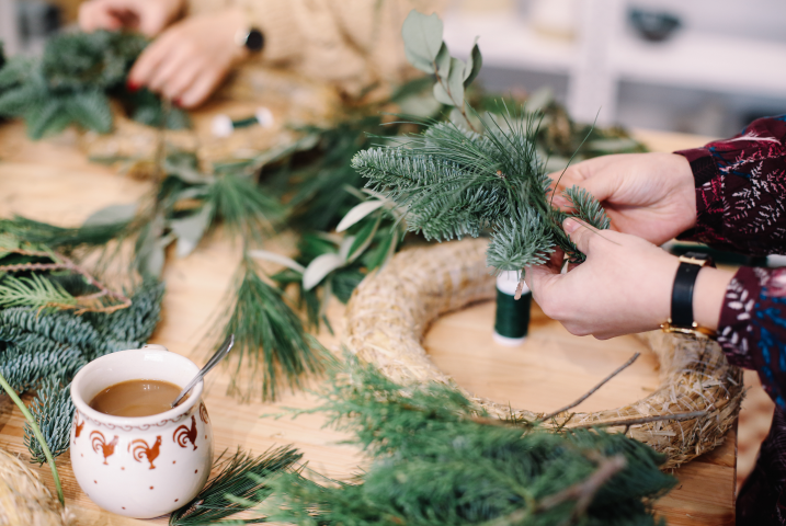 Jeudi créatif d'Alexandra du 11décembre : déco de Noël - Couronnes de feuillage